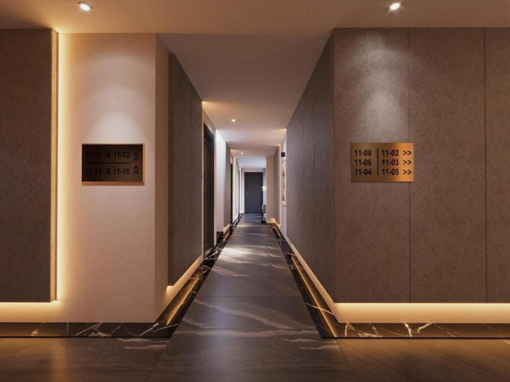 The Arrivals Hotel - River View ホーチミン市 エクステリア 写真